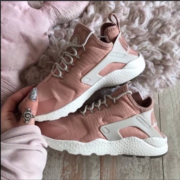 NWT Nike Huarache Run Ultra Pink - Picture 3 of 8